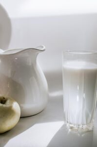 酵素ドリンクと牛乳、40代におすすめの割り方はどっち？